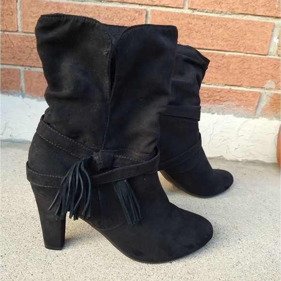Express Women's Faux Suede Fringe Heel Booties Size 9 - Picture 2 of 12